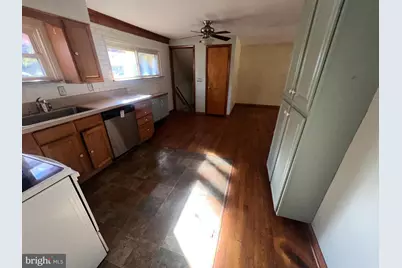 1074 Braddock Road, Cumberland, MD 21502 - Photo 12