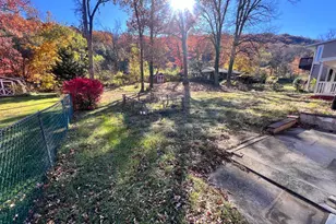 1074 Braddock Rd, Cumberland, MD 21502 - Photo 4