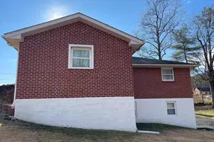 1806 Holland St, Cumberland, MD 21502 - Photo 4