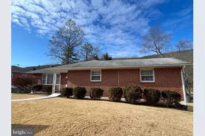 1806 Holland Street, Cumberland, MD 21502 - Photo 2