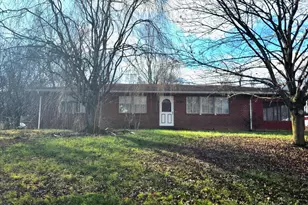 14201 Maple Leaf Dr SE, Cumberland, MD 21502 - Photo 2