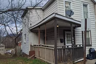 905 Maryland Ave, Cumberland, MD 21502 - Photo 1