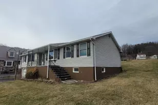 16821 Porter Rd NW, Frostburg, MD 21532 - Photo 2