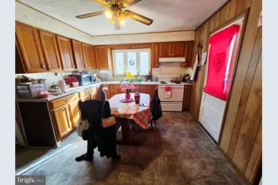 13925 Spruce Springs, Cresaptown, MD 21502 - Photo 2