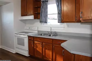 12024 Iris Ave, Cumberland, MD 21502 - Photo 8