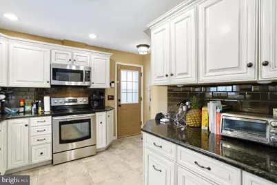 419 Avirett Avenue, Cumberland, MD 21502 - Photo 8