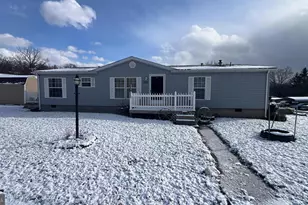 15104 Haines Dr SW, Cresaptown, MD 21502 - Photo 2