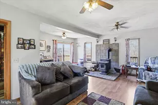 12604 Longs Hollow Rd SE, Cumberland, MD 21502 - Photo 10