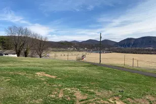 16529 Oak Crest Ln SW, Cresaptown, MD 21502 - Photo 4