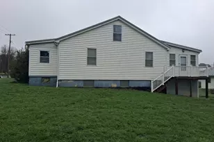 256 Blackiston Ave, Cumberland, MD 21502 - Photo 4