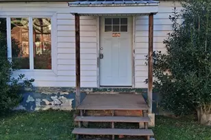 256 Blackiston Ave, Cumberland, MD 21502 - Photo 2