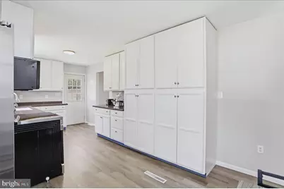 609 Wellington Lane, Cumberland, MD 21502 - Photo 6