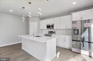 716 Greenway Ave, Cumberland, MD 21502 - Photo 2