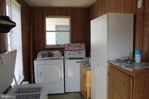 130 Oak St, Cumberland, MD 21502 - Photo 16