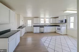 14015 Bedford Rd NE, Cumberland, MD 21502 - Photo 12