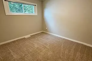 719 E Oldtown Rd, Cumberland, MD 21502 - Photo 12
