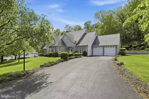 12819 Woodbine Rd SW, Cresaptown, MD 21502 - Photo 2
