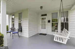 9 Standish St, Frostburg, MD 21532 - Photo 2