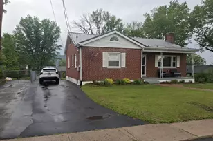 40 Memorial Ave, Cumberland, MD 21502 - Photo 2
