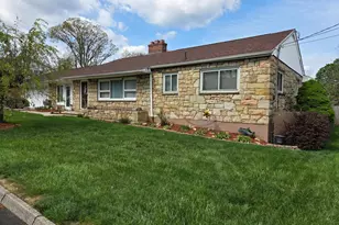 203 Wempe Dr, Cumberland, MD 21502 - Photo 1