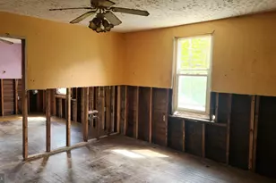 20409 Klondike Rd SW, Midland, MD 21532 - Photo 10