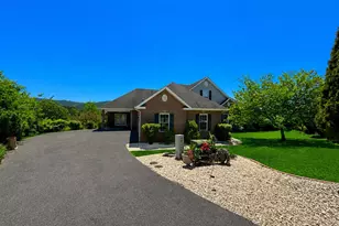 10002 Carrington Ct, Cumberland, MD 21502 - Photo 2