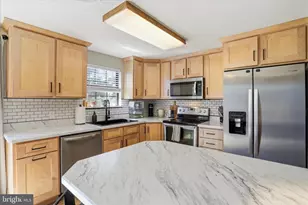 10110 Hillcrest Dr, Cumberland, MD 21502 - Photo 10