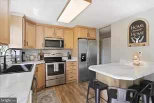 10110 Hillcrest Dr, Cumberland, MD 21502 - Photo 8