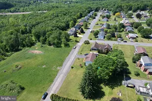 206 Pinecrest Dr, Frostburg, MD 21532 - Photo 96