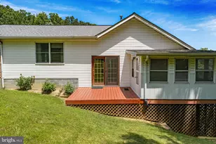 608 Wellington Ln, Cumberland, MD 21502 - Photo 8