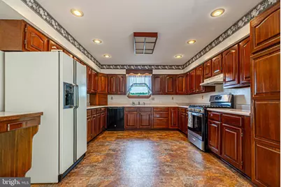 608 Wellington Lane, Cumberland, MD 21502 - Photo 2