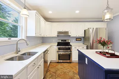 15206 Bourbon Street SW, Cresaptown, MD 21502 - Photo 4