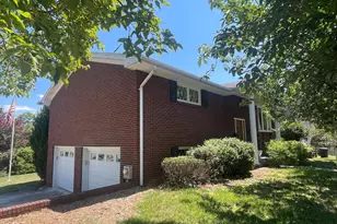 119 Wilmont Ave, Cumberland, MD 21502 - Photo 2