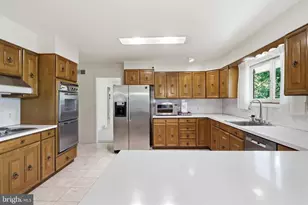 935 Dingle Park Dr, Cumberland, MD 21502 - Photo 16