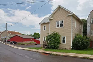34 Maple St, Frostburg, MD 21532 - Photo 2