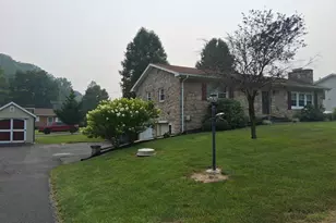 12910 Growdenvale Dr NE, Cumberland, MD 21502 - Photo 2