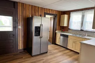 22 S Massachusetts Ave, Cumberland, MD 21502 - Photo 8