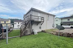 301 Rock St, Westernport, MD 21562 - Photo 6