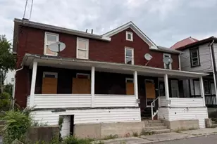 32 W 1st St, Cumberland, MD 21502 - Photo 2