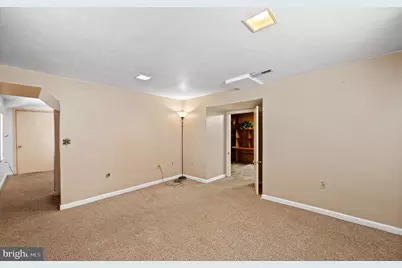 407 Ridgewood Avenue, Cumberland, MD 21502 - Photo 8