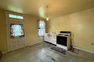 408 Hammond St, Westernport, MD 21562 - Photo 8