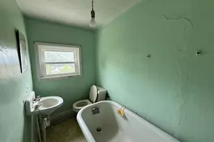 408 Hammond St, Westernport, MD 21562 - Photo 14