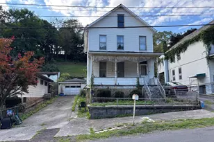 432 Pine Ave, Cumberland, MD 21502 - Photo 1