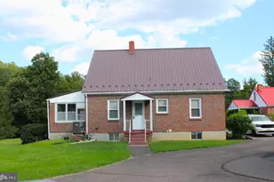 13017 Acre Ln NE, Cumberland, MD 21502 - Photo 12