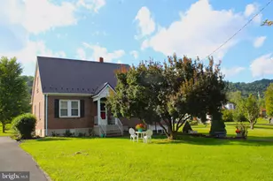 13017 Acre Ln NE, Cumberland, MD 21502 - Photo 2