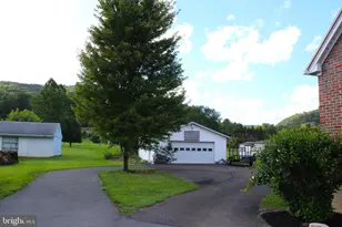 13017 Acre Ln NE, Cumberland, MD 21502 - Photo 8