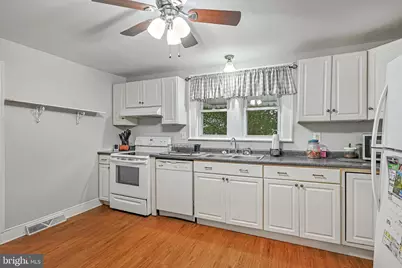 18 Park Street, Frostburg, MD 21532 - Photo 8