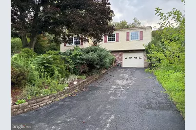 13802 Cardinal Drive SE, Cumberland, MD 21502 - Photo 2