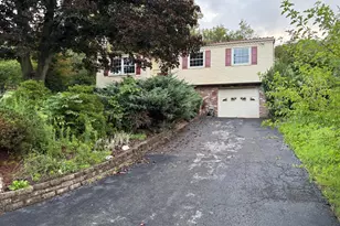 13802 Cardinal Dr SE, Cumberland, MD 21502 - Photo 2