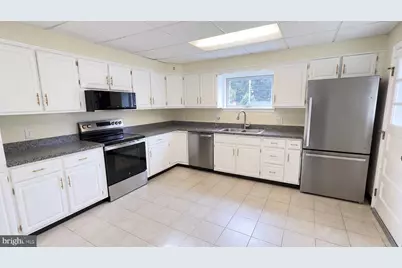 1037 Myrtle Street, Cumberland, MD 21502 - Photo 6